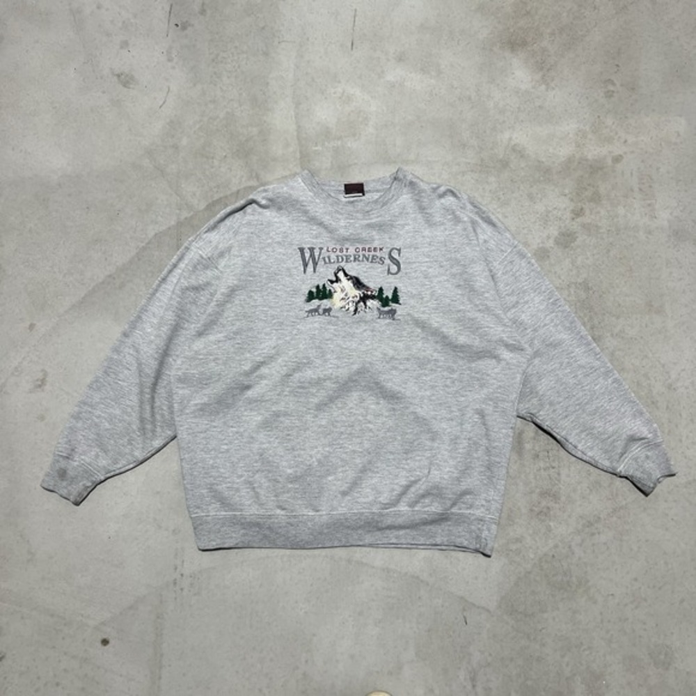VTG Lost Creek Outfitters Wolf Embroidered Sweatshirt Gray Wilderness Crewneck L